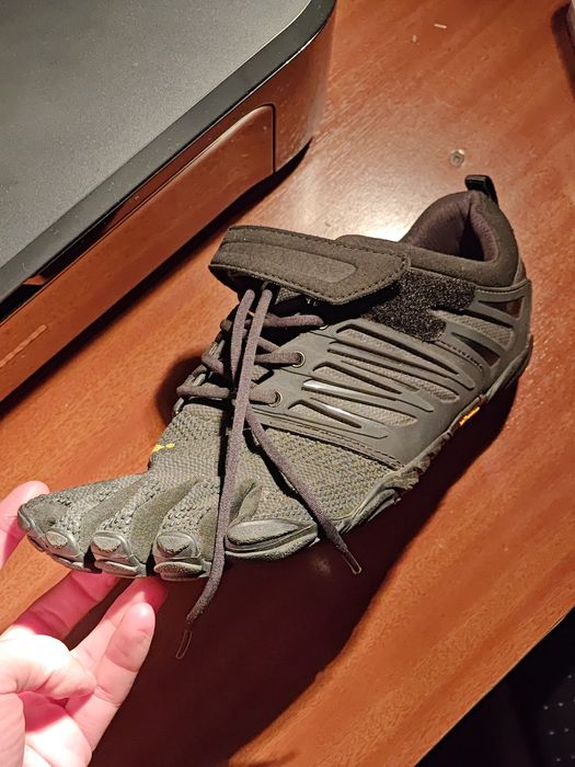 Vibram Five-finger (42)