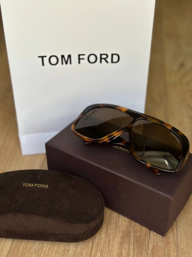 nowe okulary z pudełkiem Tom Ford