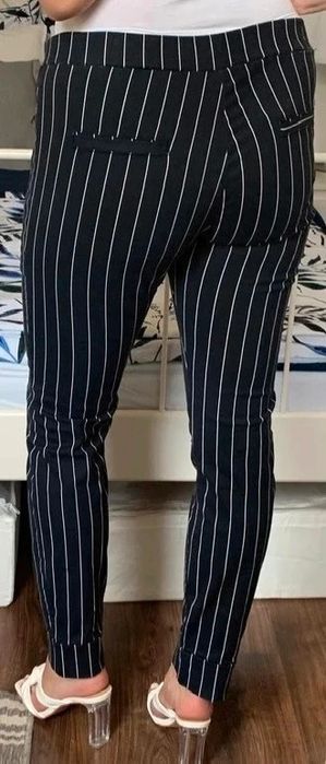Spodnie legginsy basic classy w granatowo-białe paski XL 42 L 40
