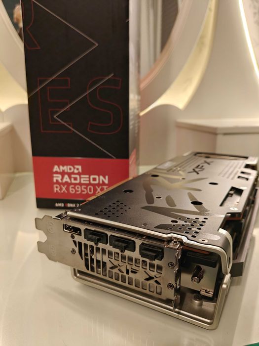 XFX Radeon RX 6950 XT MERC 319 16GB