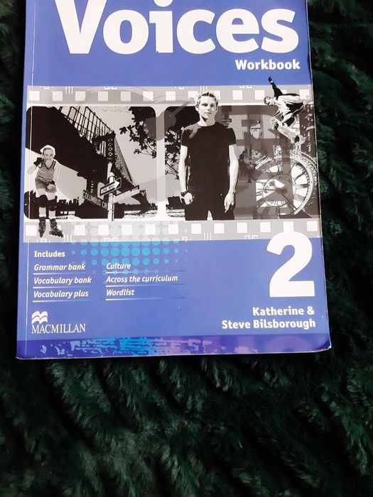 Voices 2 Mcmillan książka workbook angielski szkoła stare wydanie plyt