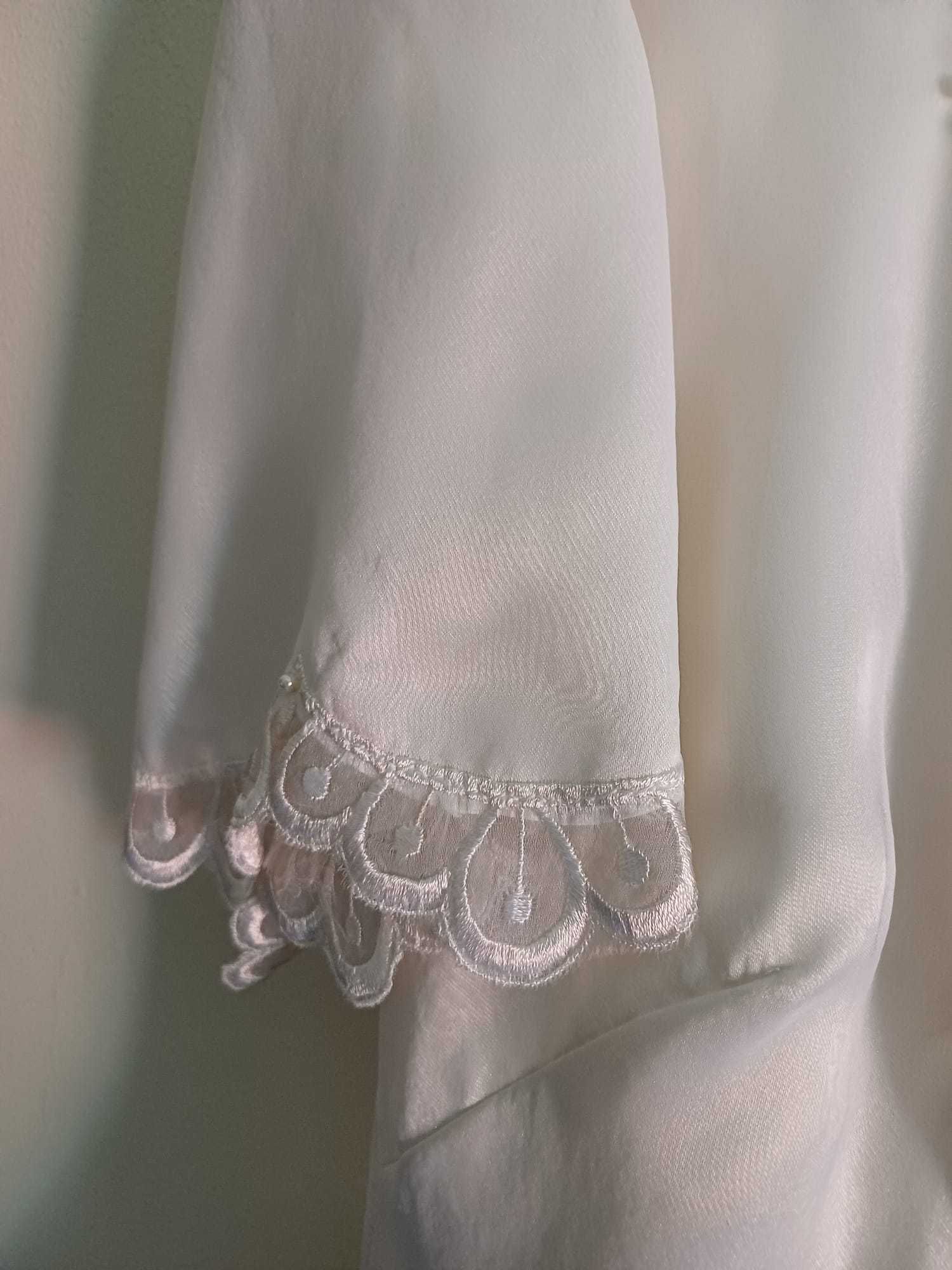 Vestido de noiva curto, com ou sem jaqueta