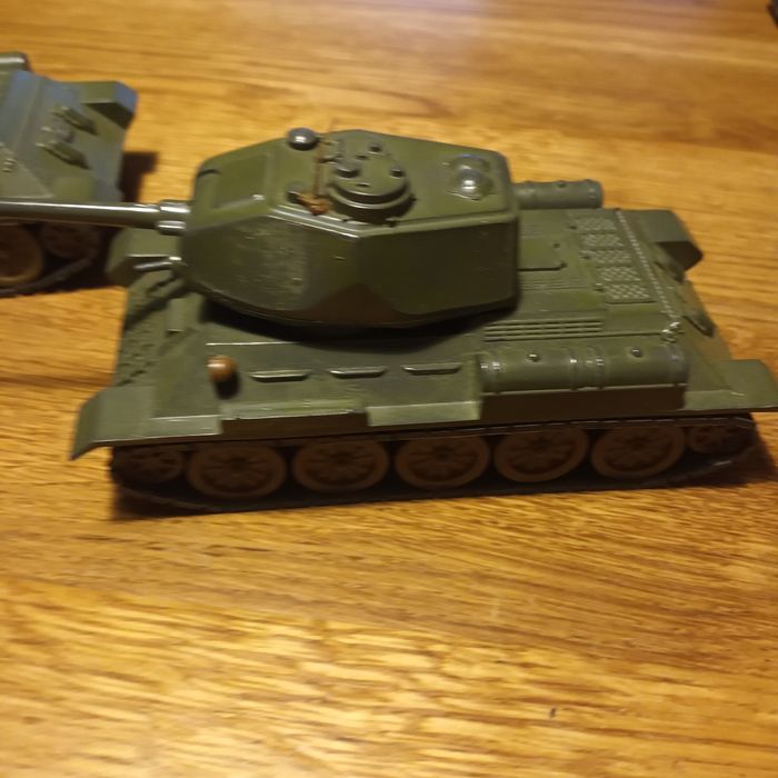 Pojazdy wojskowe metalowe radzieckie