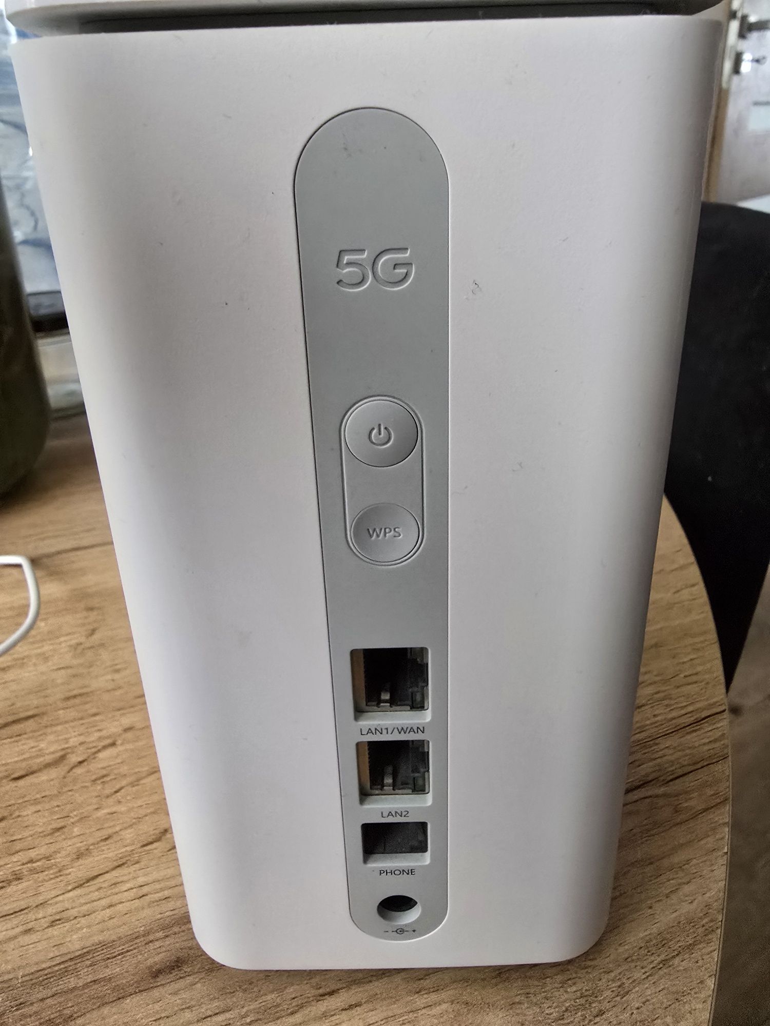 Oppo 5G CPE T1A.