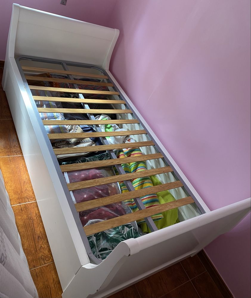Cama de solteiro
