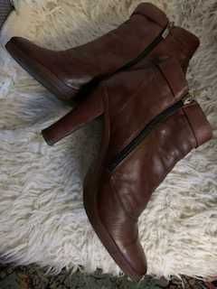 Sprzedam botki damskie firmy Gino Rossi rozm.39
