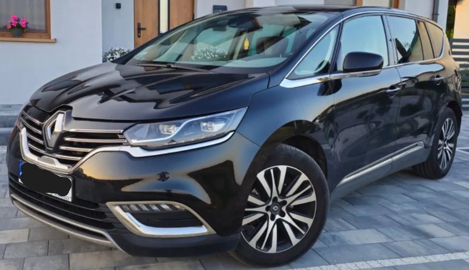 Renault Espace Renault Espace V w najwyższej wersji wyposażenia - Initiale Paris.