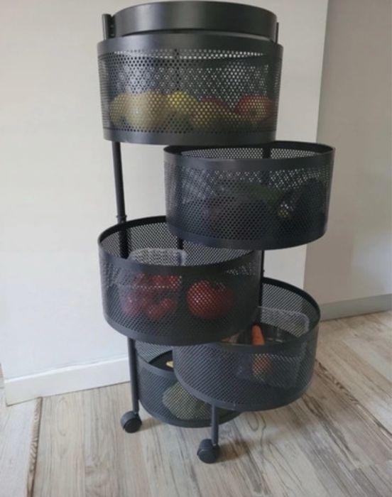 Praktyczny regał, szafka na kółkach