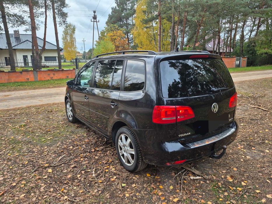 Touran 2.0 140km. 7 osobowy z Niemiec