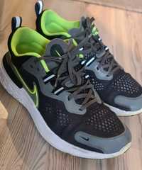 Buty sportowe  Nike 42 wkł.27cm