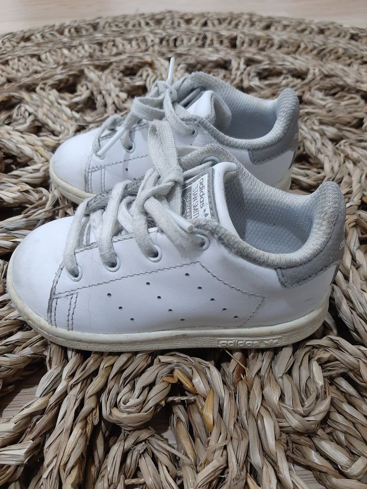 Sapatilhas Adidas Stan Smith n°21