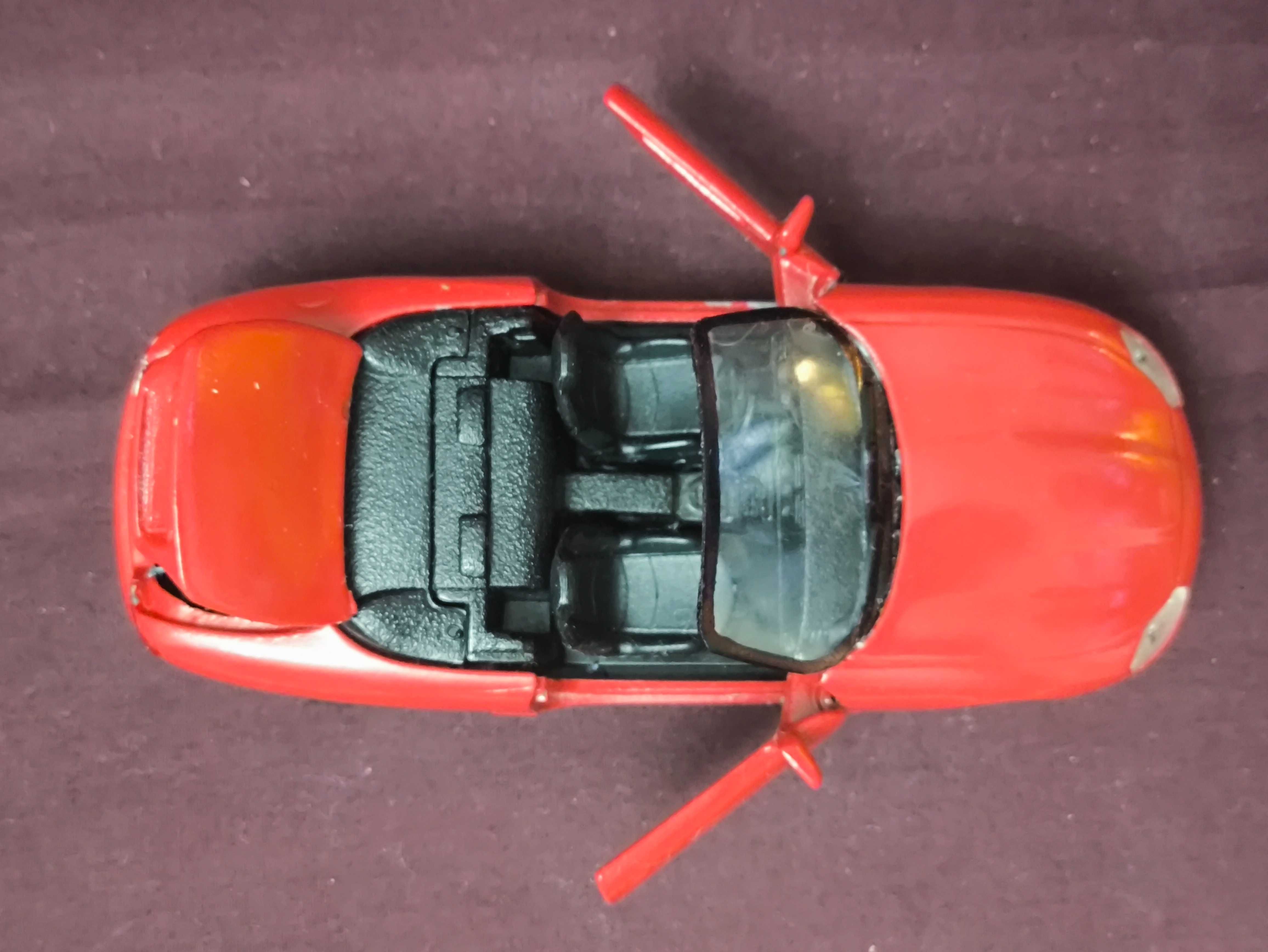 Машинка инерционная Jaguar XK8 1:43 Welly