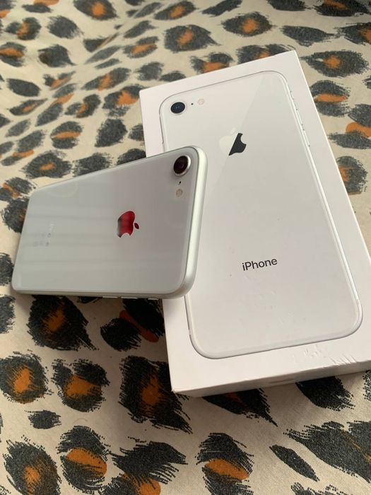 Apple Iphone 8 White 64Gb(хорошее состояние)