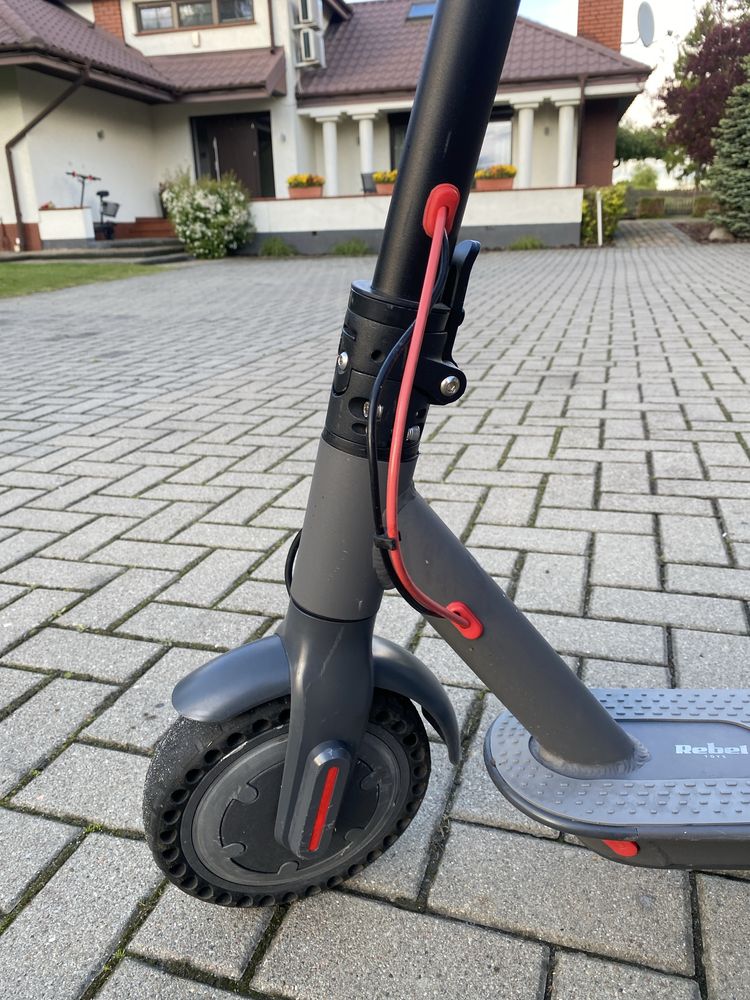 Hulajnoga Elektryczna Rebel Toys