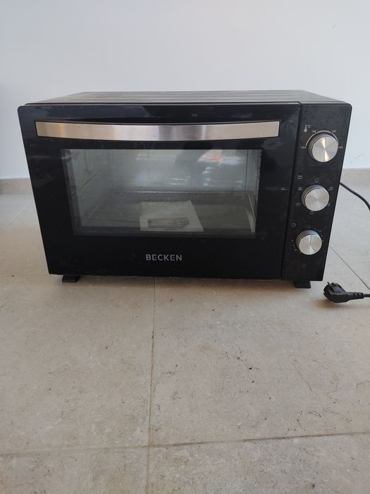 Forno Elétrico BECKEN 46L – Nunca Usado