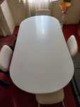 Mesa de cozinha Oval + 4 cadeiras