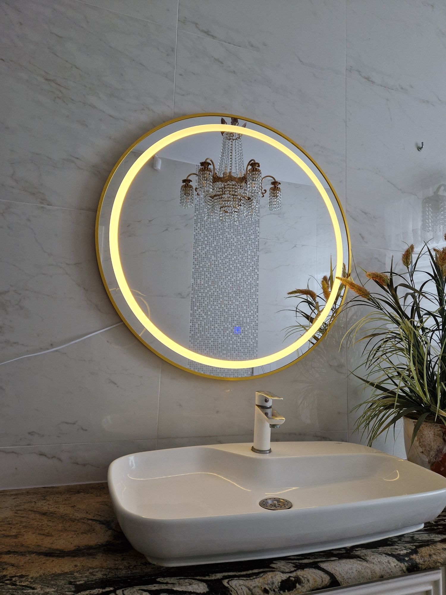 Lustro ścienne okrągłe łazienkowe podświetlane led  80 cm