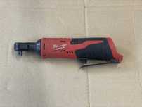 Grzechotka akumulatorowa 3/8" 12V Milwaukee M12 IR