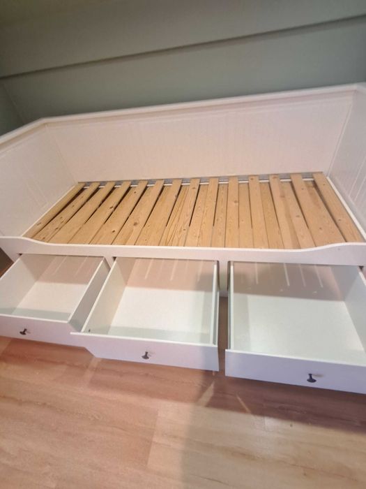 Łóżko Hemmnes młodzieżowe w stanie dobrym