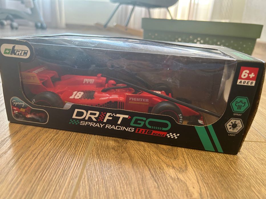 Дрифтовая машинка F1 на радиоуправлении "Drift GO"