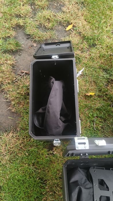 Kufry aluminiowe motocyklowe z torbami wewnętrznymi – komplet