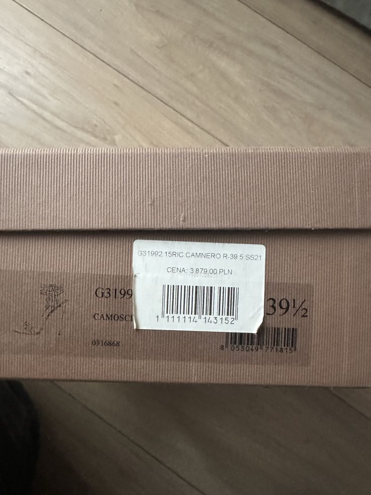 Sandalki wiazane Gianvito Rossi zamsz