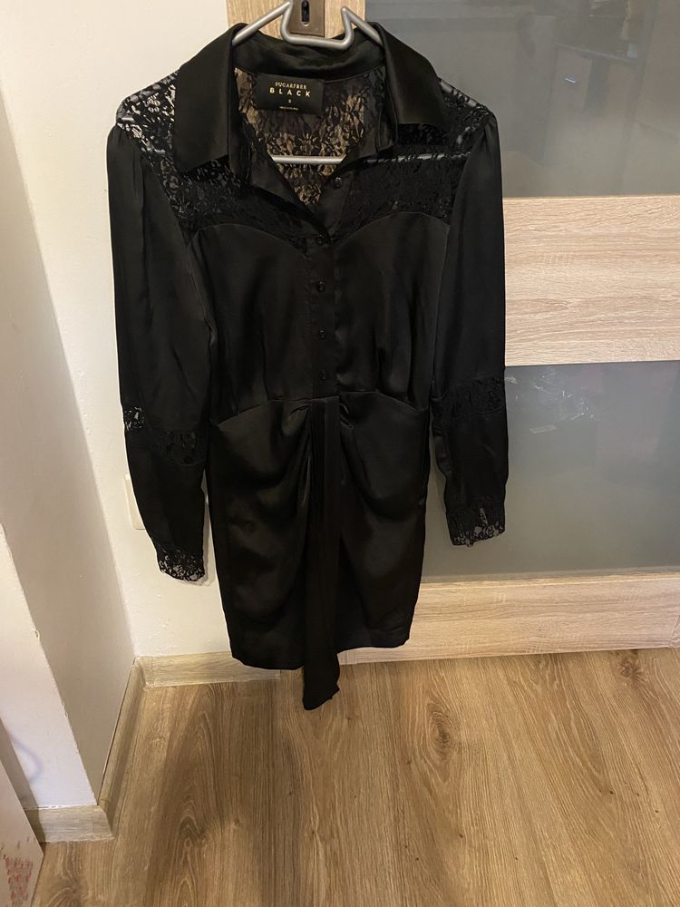 Czarna satynowa koronkowa sukienka sugarfree 36 s