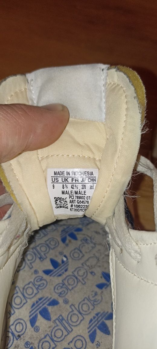 Buty Sportowe Adidas Za Kostkę Nr 42 2/3 Stan Bardzo Dobry.