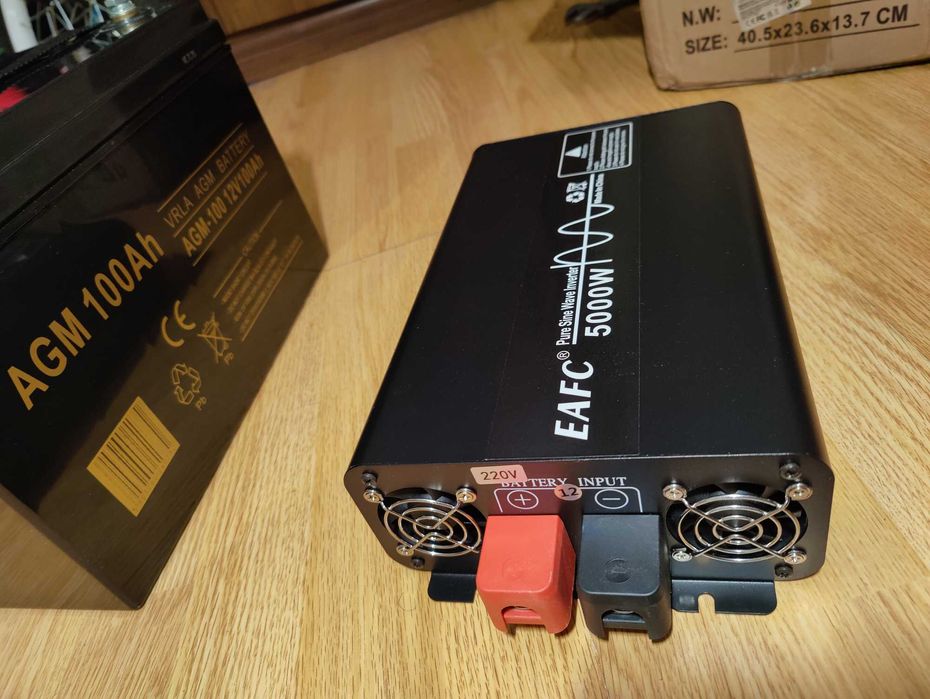 Продам новий інвертор EAFC 5000 12В на 220В з потужністю 2800/5000 Вт