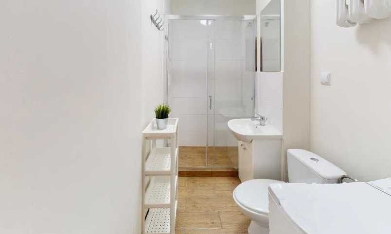 Місце в Хостелі Київ Метро Васильківська Виставковий центр Теремки-2-555.biz.ua