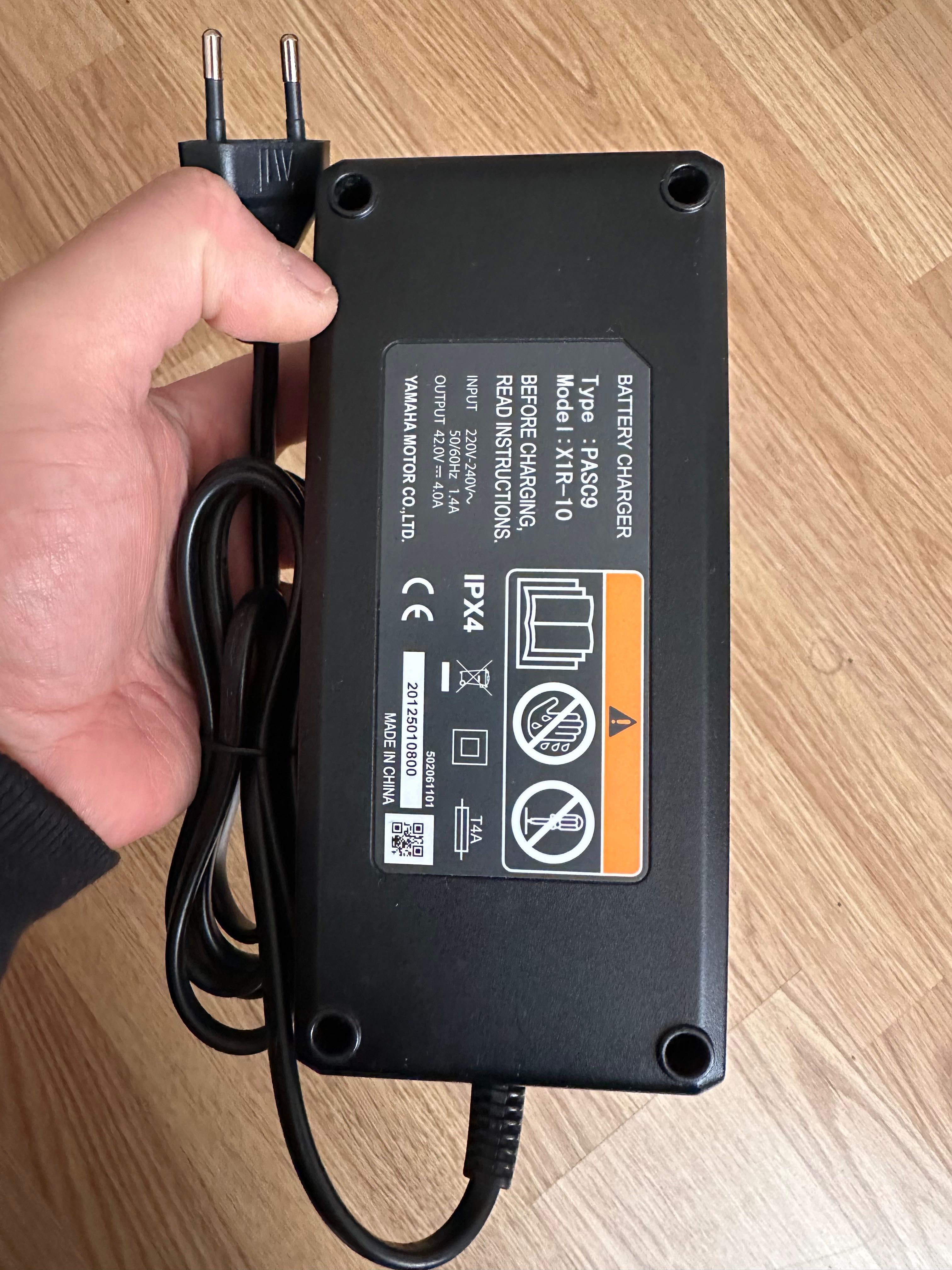 Зарядний пристрій Yamaha 500 wh/ 630/720wh