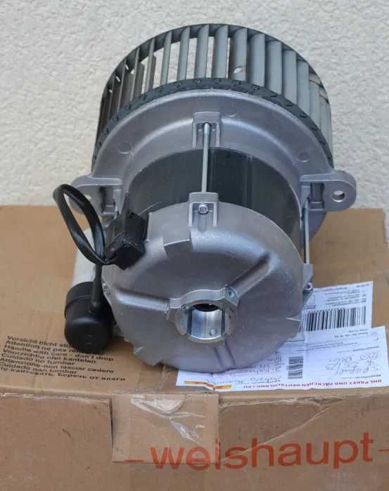 Silnik Weishaupt WL30-C/WG30-C ECK 05/A-2 + wentylator