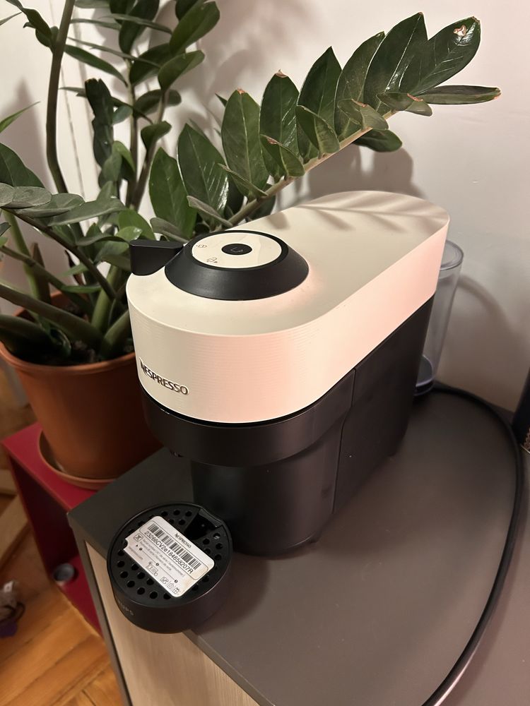 Cafeteira Nespresso Vertuo Pop cor branca