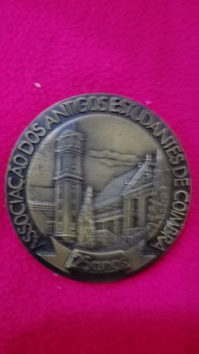 Medalha Comemorativa - Associação de Estudantes de Coimbra