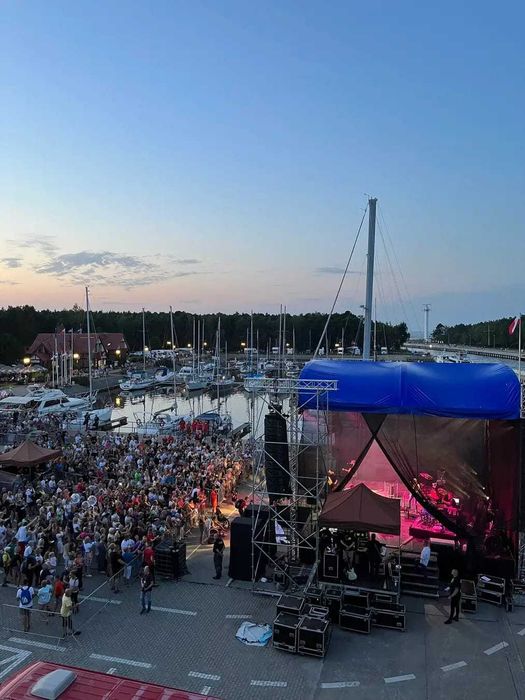 Wynajem sceny nagłośnienia oswietlenia