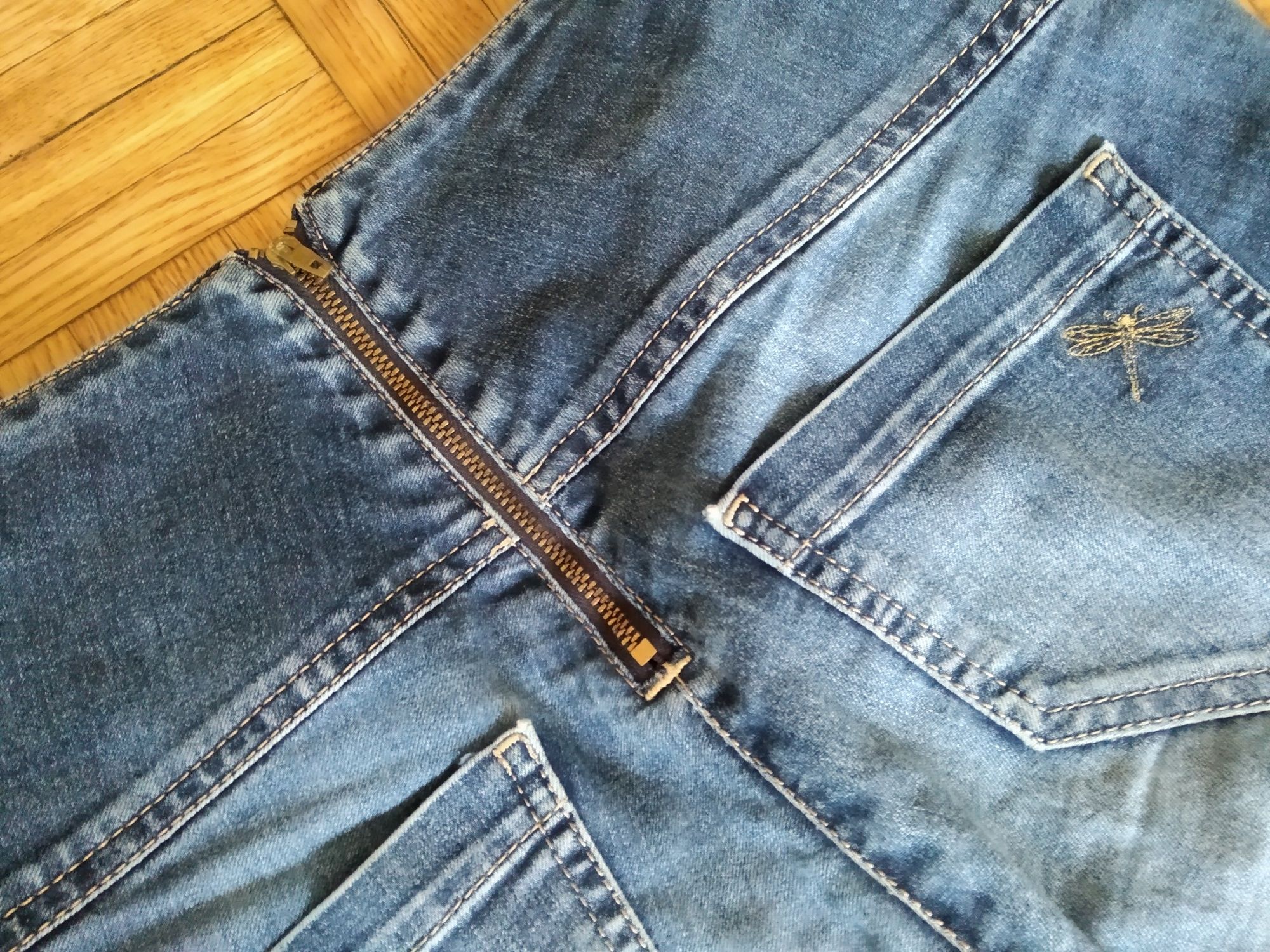 Rurki jeansowe zamek z tyłu S jeansy spodnie