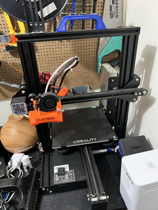 Ender 3 pro com varios acessorios e placa silenciosa 32 bits