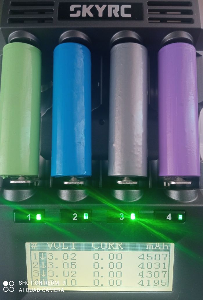 21700 Tesla  Тесла 4000-4500mah з підтіканнями аккумулятор