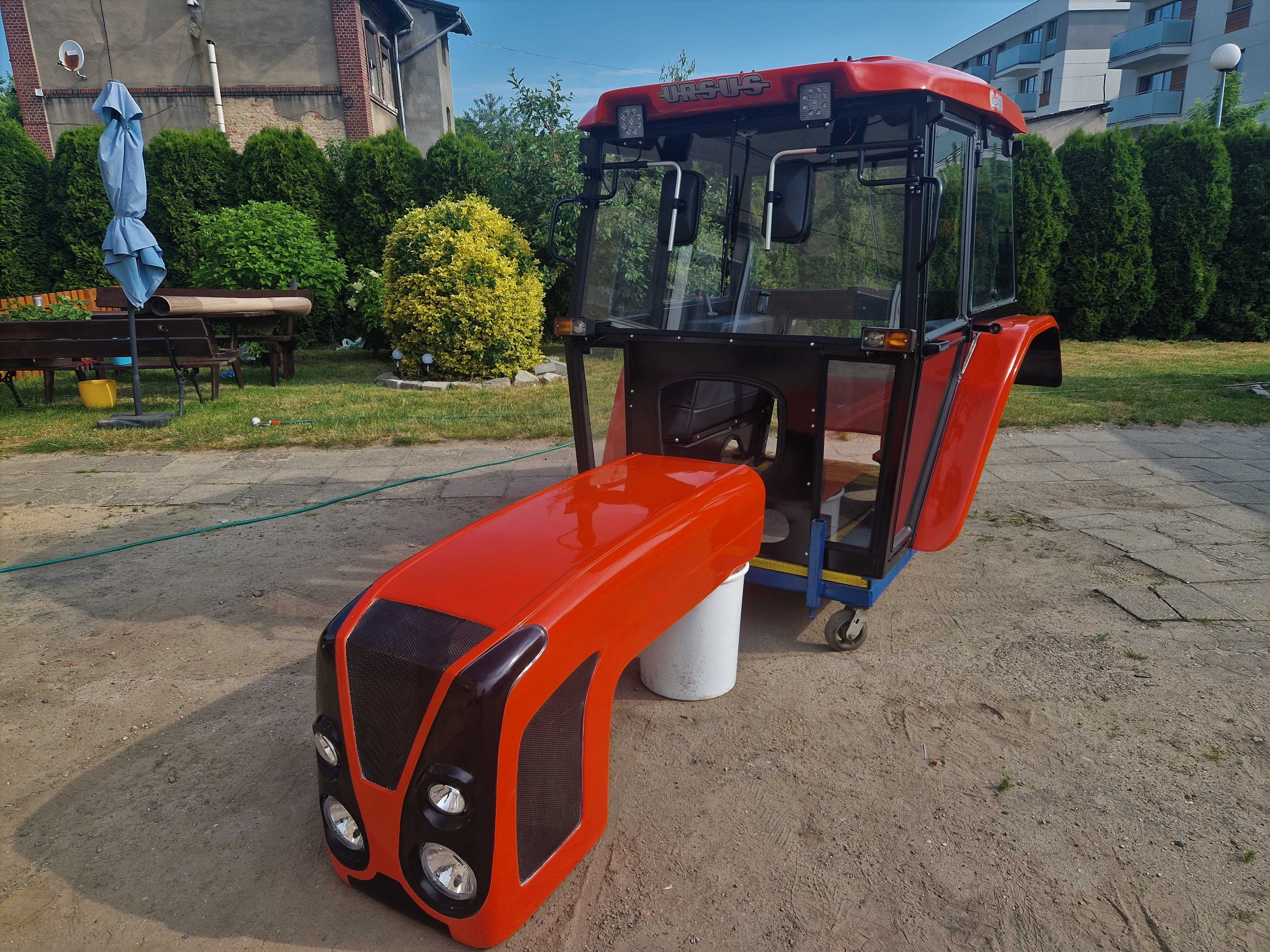 Kabina C360 plastikowa kabiny ciągnikowe C-360 C330 C-330  MTZ BIZON