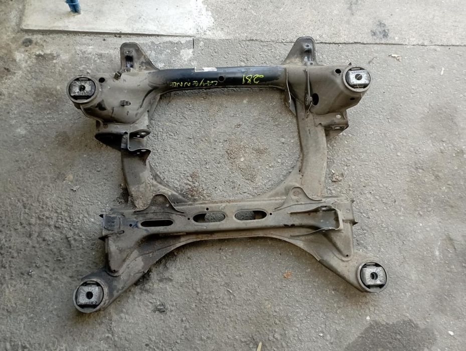 Charriot frente PORSCHE Cayenne (9PA)