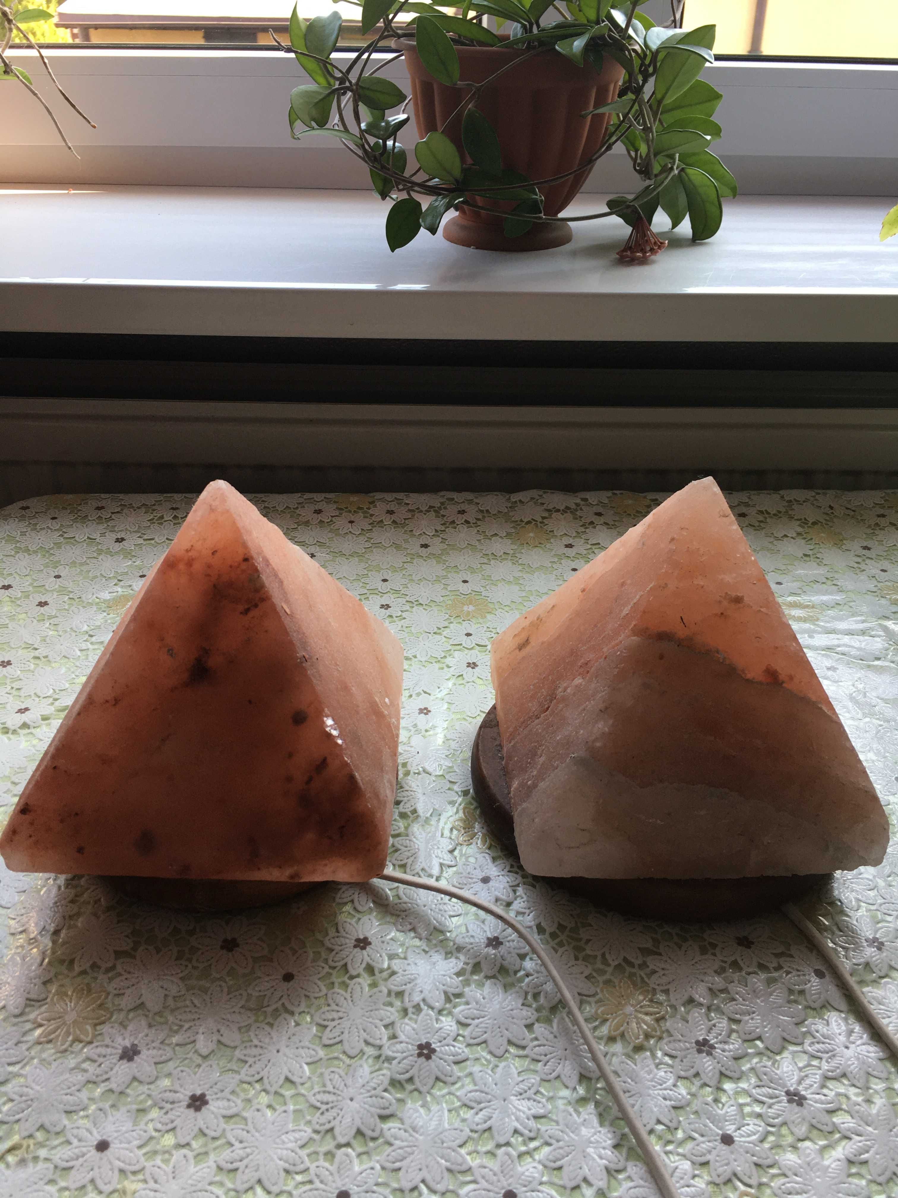 dwie piramidy solne