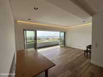 Apartamento T4 nas  Torres do Restelo