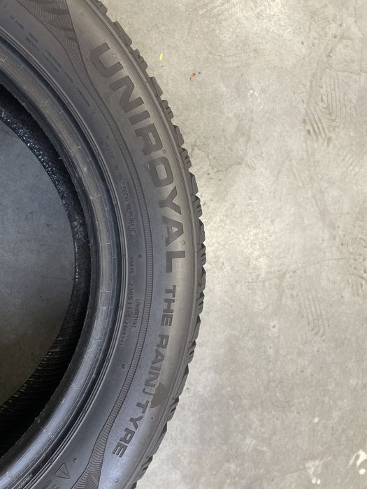2x Opona zimowa 205/55 R16 Uniroyal