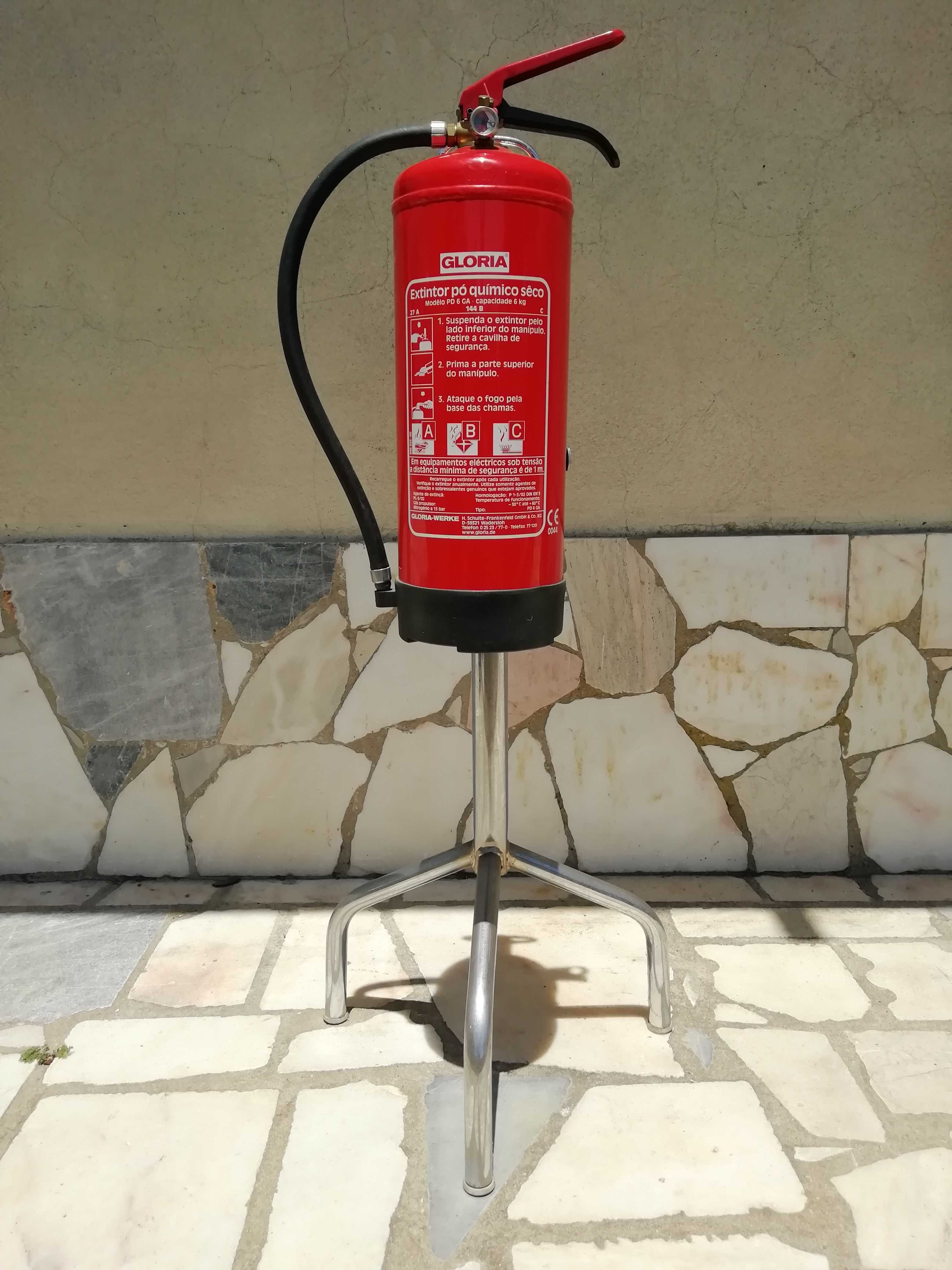 Extintor de Incêndios GLORIA PD 6 GA 6kg + Suporte de pé