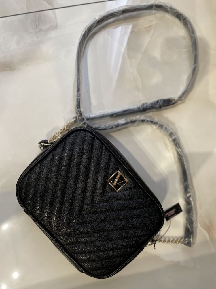 Сумка Victoria's Secret  The Victoria Top Zip Crossbody оригинал