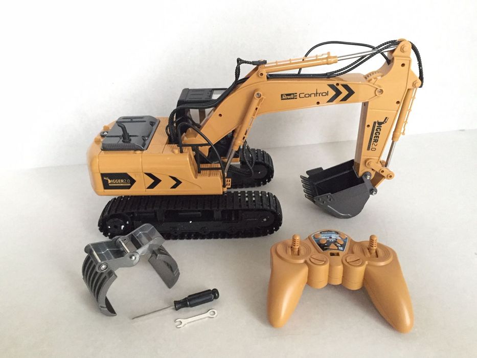 Koparka Revell Control Digger 2.0 skala 1:16 zdalnie sterowana 2,4 GHz