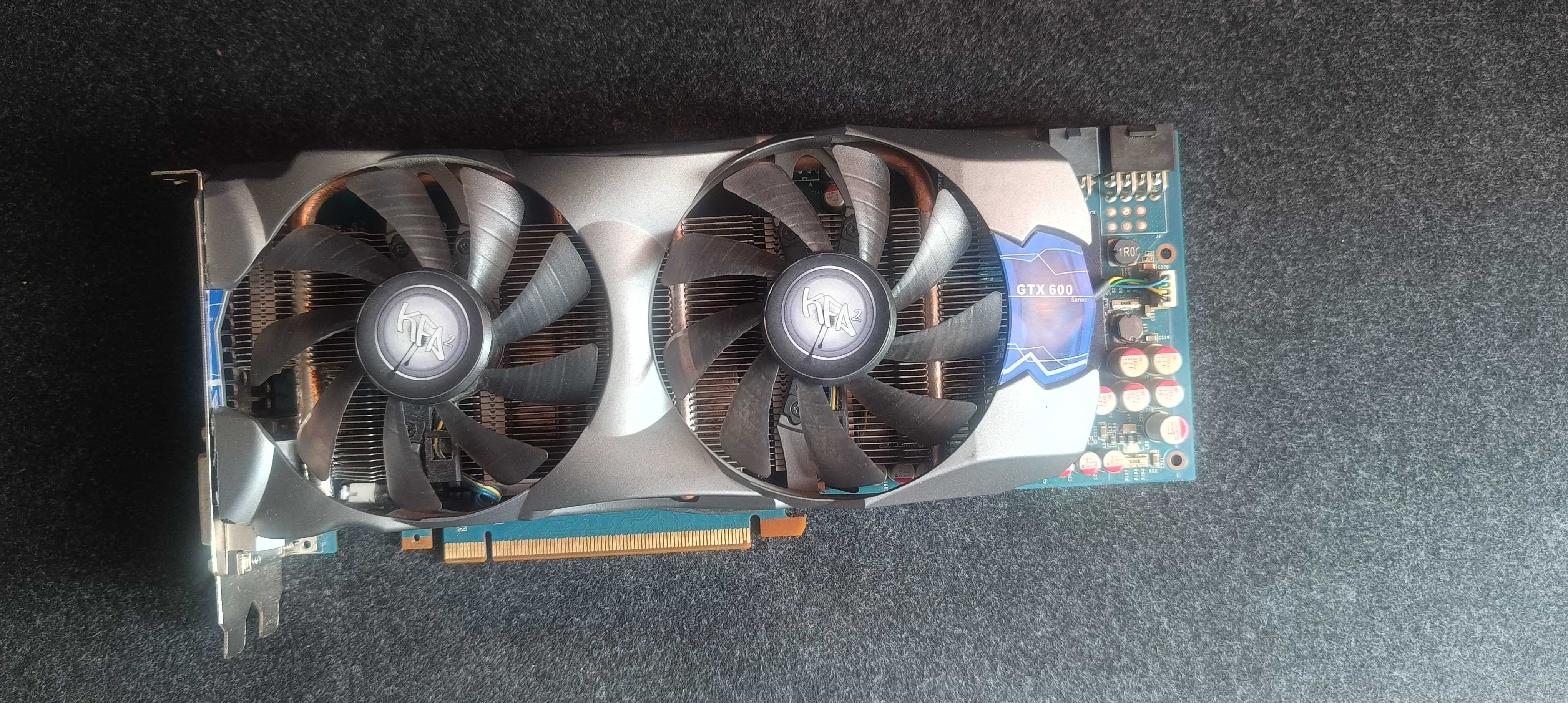 GTX670 4GB GDDR5 256b