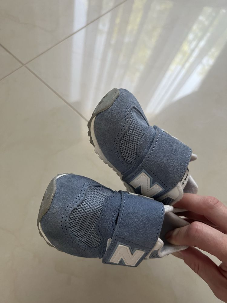 Дитячі кросівки NEW BALANCE