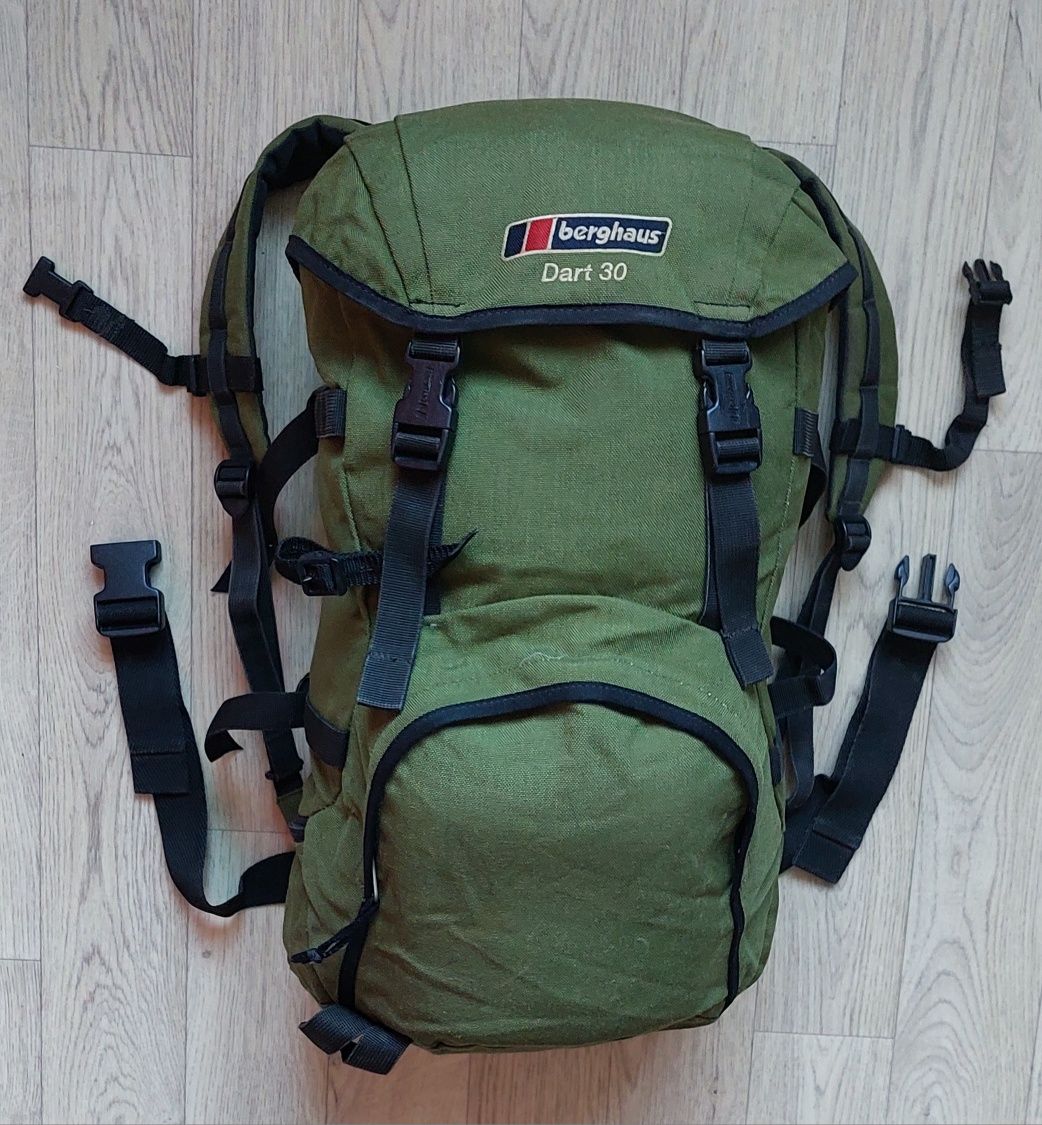 Рюкзак  б/у Berghaus Dart 30L