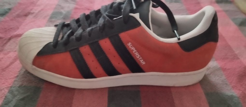 Tênis Adidas superstar